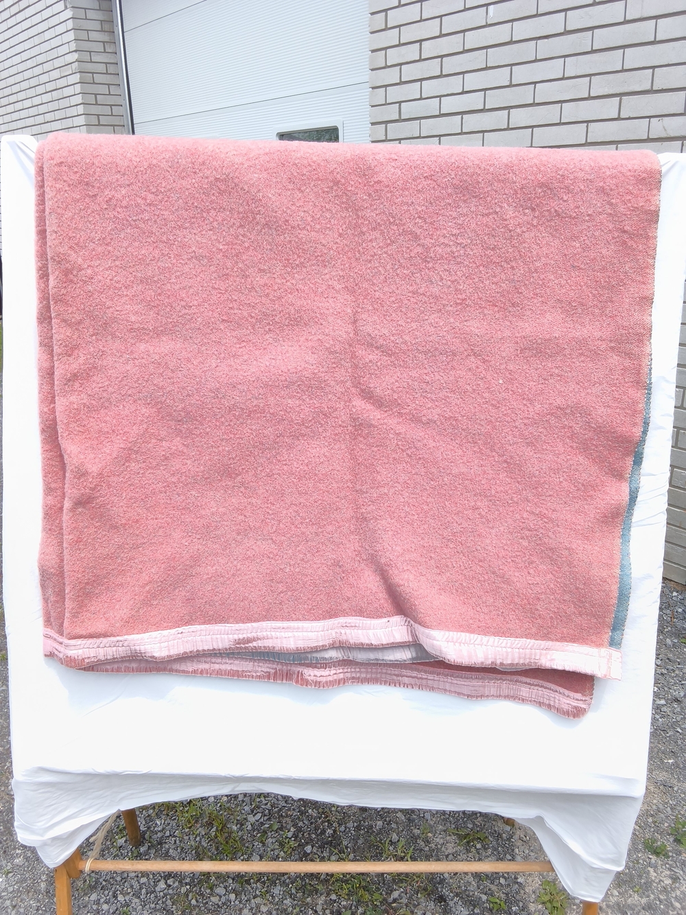VTG Avonmore All Wool Reversible Pink & Blue Satin-Trimmed Blanket - 64" x 76"